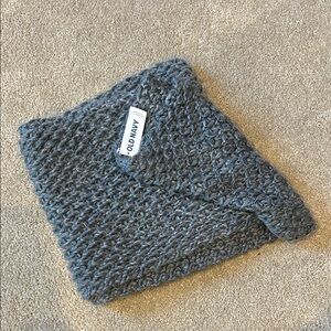 Old Navy new with tags knit cowl